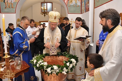 КРШТЕЊЕ НА ЛИПАРУ