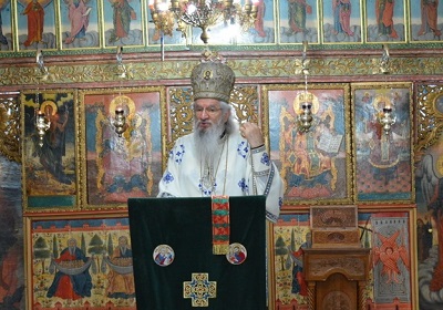 СВЕТА ЛИТУРГИЈА У СТАРОЈ ЦРКВИ У КРАГУЈЕВЦУ