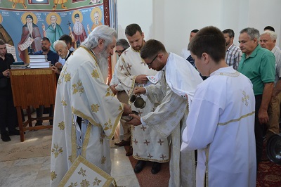 СВЕТА АРХИЈЕРЕЈСКА ЛИТУРГИЈА У ХРАМУ СВЕТОГ СИМЕОНА МИРОТОЧИВОГ У ГРЧЦУ