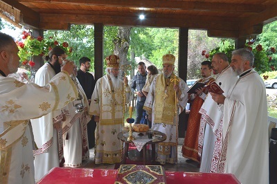 АРХИЈЕРЕЈСКА ЛИТУРГИЈА И ПРОСЛАВА ХРАМОВНЕ СЛАВЕ У ЦРКВИ У БАБАМА