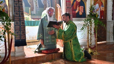 СИЛАЗАК СВЕТОГ ДУХА НА АПОСТОЛЕ – ПЕДЕСЕТНИЦА - У САБОРНОМ ХРАМУ У КРАГУЈЕВЦУ