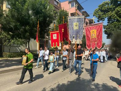 ПРОСЛАВА ПЕДЕСЕТНИЦЕ У ПАЛАНАЧКИМ ХРАМОВИМА
