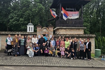 ЦРКВЕНА ОПШТИНА ВЕЛИКОЦРЉЕНСКА ОРГАНИЗОВАЛА ПОКЛОНИЧКО ПУТОВАЊЕ У МАНАСТИРЕ БАНАТСКЕ ЕПАРХИЈЕ