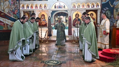 СИЛАЗАК СВЕТОГ ДУХА НА АПОСТОЛЕ – ПЕДЕСЕТНИЦА – У САБОРНОМ ХРАМУ У КРАГУЈЕВЦУ