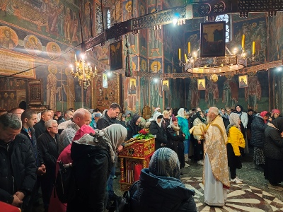 ПОКЛОНИЧКО ПУТОВАЊЕ СВЕТИЊАМА ЦРНЕ ГОРЕ