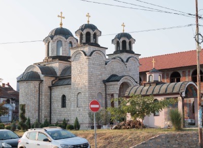 СВЕТА АРХИЈЕРЕЈСКА ЛИТУРГИЈА И ДВА РУКОПОЛОЖЕЊА У ХРАМУ СВЕТОГ ВЕЛИКОМУЧЕНИКА ДИМИТРИЈА У КРАГУЈЕВАЧКОМ НАСЕЉУ СУШИЦА