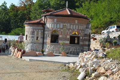 ОСВЕЋЕЊЕ ХРАМА У БРЕЗОВЦУ И СВЕТА АРХИЈЕРЕЈСКА ЛИТУРГИЈА